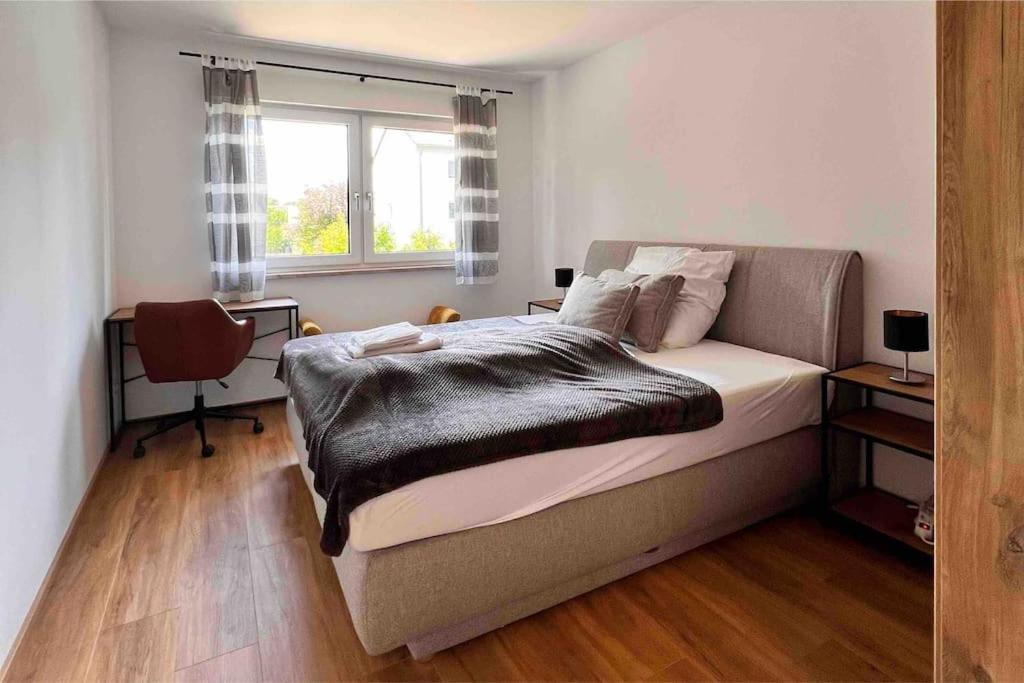 Apartamento Viel Platz In Burghausen Fuer Freunde Und Familie Exterior foto