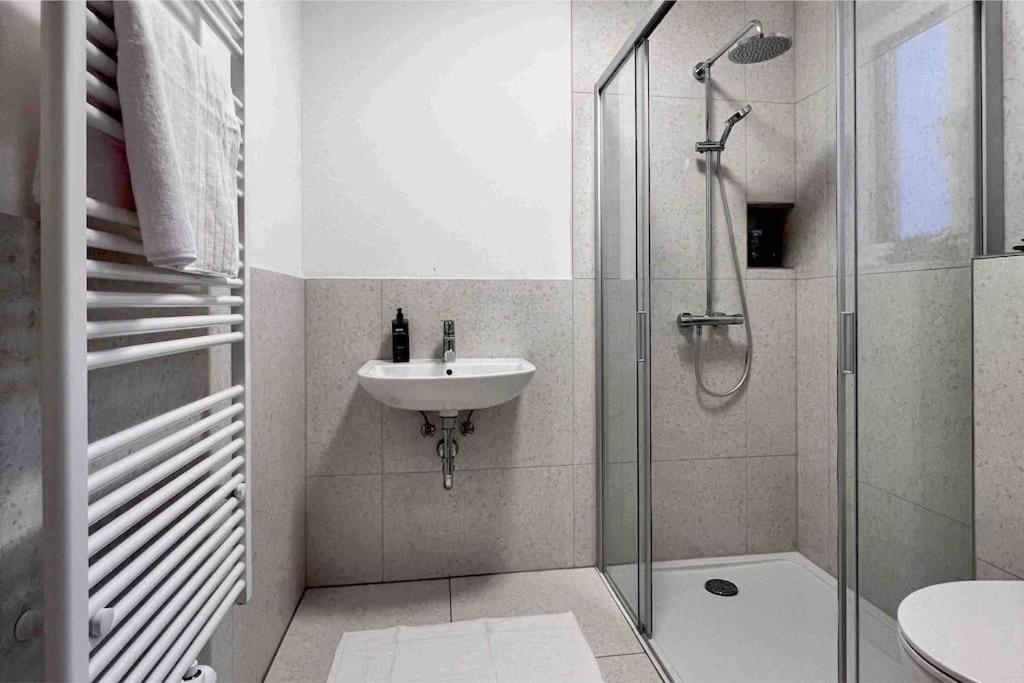 Apartamento Viel Platz In Burghausen Fuer Freunde Und Familie Exterior foto