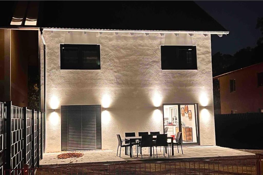 Apartamento Viel Platz In Burghausen Fuer Freunde Und Familie Exterior foto