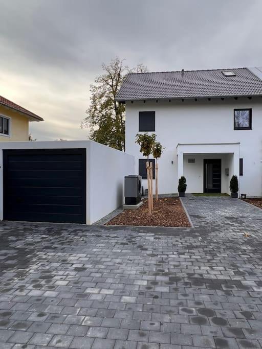 Apartamento Viel Platz In Burghausen Fuer Freunde Und Familie Exterior foto